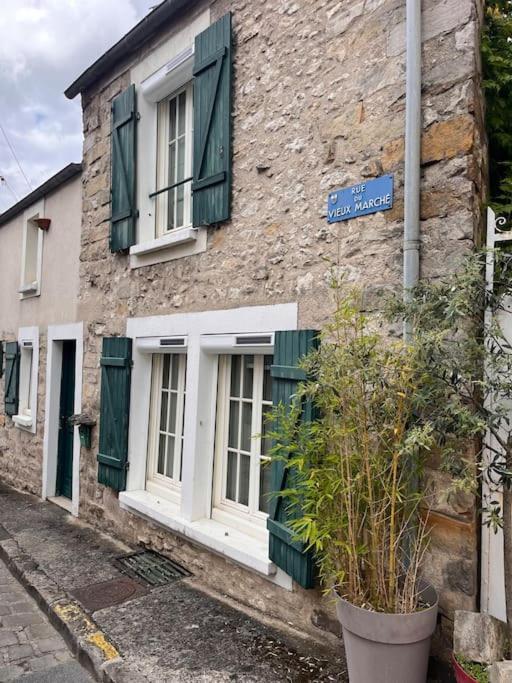 Charme Et Calme Au Coeur De Ville Moret-sur-Loing Exterior foto