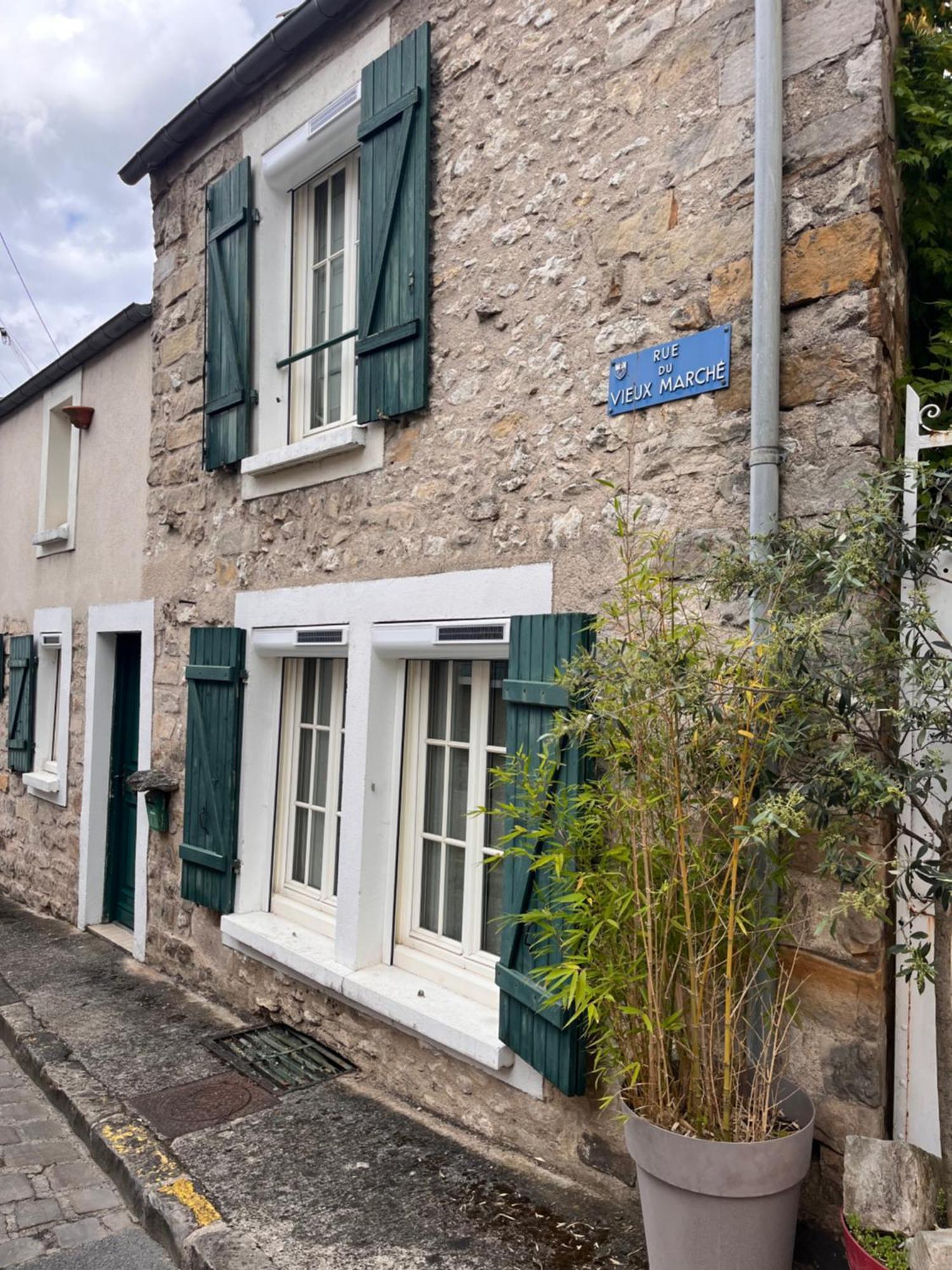 Charme Et Calme Au Coeur De Ville Moret-sur-Loing Exterior foto